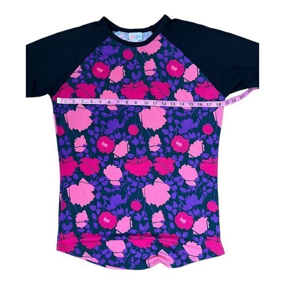 LuLaRoe Sz Small 3/4 Sleeves Baseball Tee Floral Purple Pink Raglan Top EUC - Picture 5 of 9